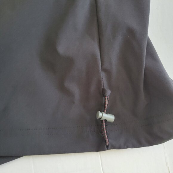 Avalanche Lightweight Water Resistant Jacket. - Picture 7 of 9